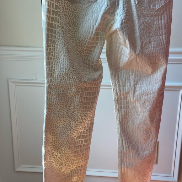 too sexy, but you must have skinny hips little booty texture is really nice - Picture 3 of 6